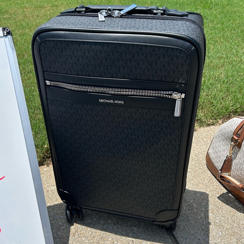 Michael Kors Carry-On